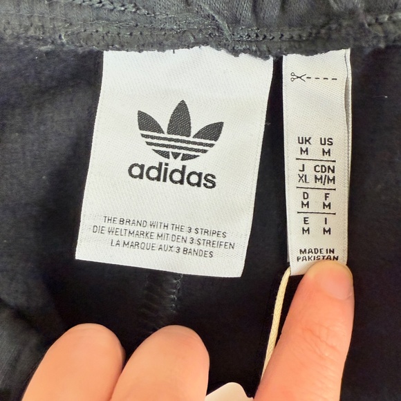 NWT Women's Adidas Soft Fleece Lined Straight-Leg Sweatpants M - Picture 10 of 14